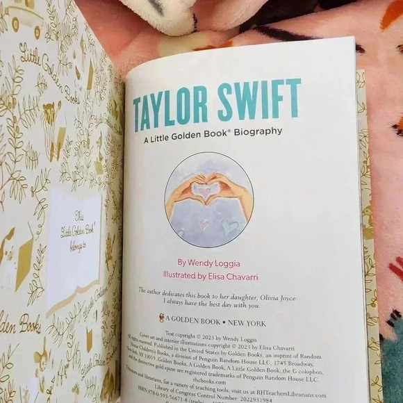 Taylor Swift: A Little Golden Book Biography - by Wendy Loggia (Hardcover) - Picture 3 of 4
